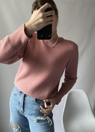 Тепла , приємна на дотик і дуже красива кофточка