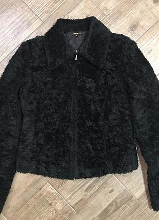 Шубка bershka l