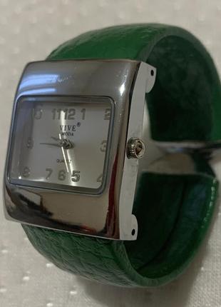 3/53 часы браслет vive moda