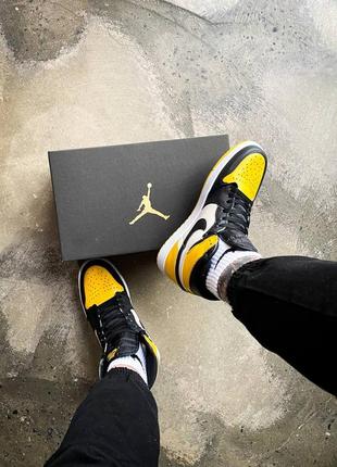 Кросівки nike air jordan 1 yellow/black2 фото