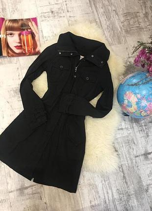 Фірмова куртка від h&m по фігурі з воротником гольф