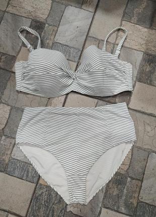 Купальник(85д)