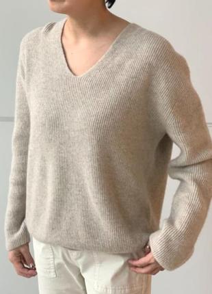 Подовжений светр оверсайз з розрізами бєжевий 6