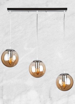 Срібна люстра на три кавових кулі