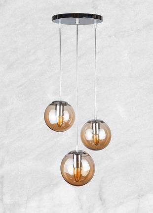Срібна люстра на три кавових кулі