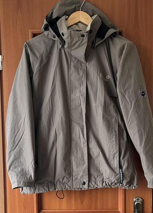 Куртка женская  jack wolfskin
