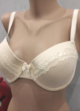 Бюстгальтер emili