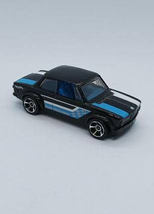 Машинка hot wheels 1186 mj 1 nl bmw 2002