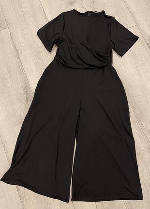 Стильный , трикотажный комбинезон платье