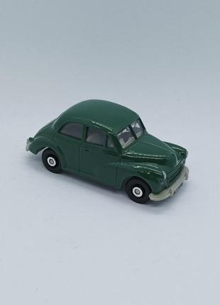 Машинка mm3 morris minor