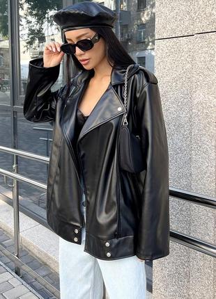 Жіноча стильна куртка дербі чорна осінь весна 202-2023 кожзам екожа розмір s m l xl. женская куртка чёрная