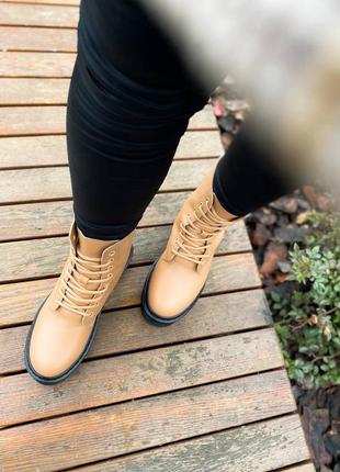 Зимние женские ботинки dr.martens 1460 beige black premium (мех) 36-37-38-39-40-418 фото