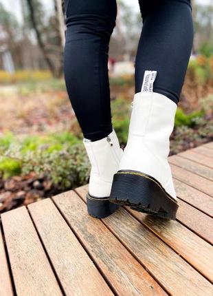 Зимние женские ботинки dr.martens jadon "white/black" premium (мех) 36-372 фото