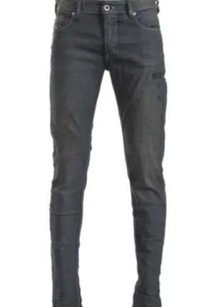 Крутезні джинси diesel sleenker з легким просочуванням
