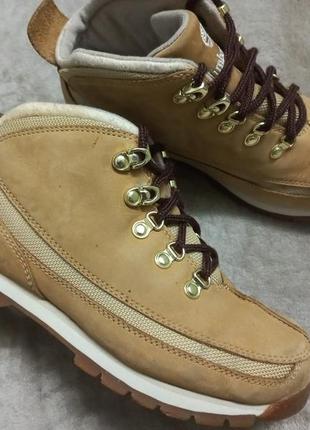 Ботинки фирменные кожа  жен. 38-38.5рtimberland индонезии5 фото