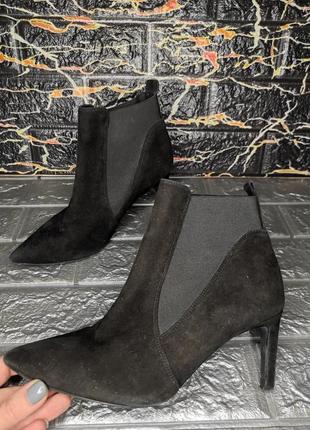 Осінні черевики  kurt geiger