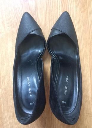 Чудові замшеві туфлі чорного кольору new look