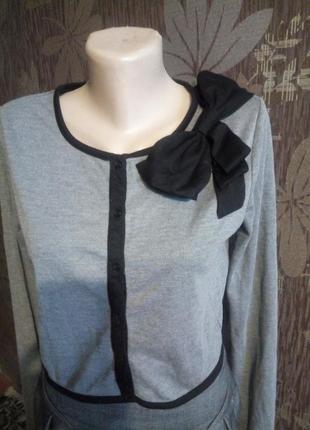 Трикотажний короткий жакет-кофта