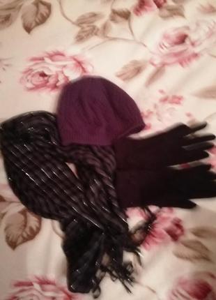 Яскравий комплект: шапка, шарф і рукавички2 фото