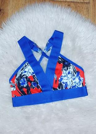 Шикарный топ nikе с поролоновыми вставочками