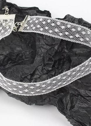 Чокер на шию з білого мережива