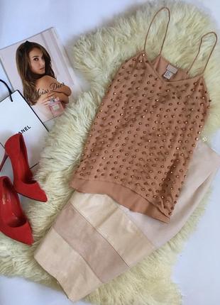 Нарядная блуза обшита камнями h&m персиковая