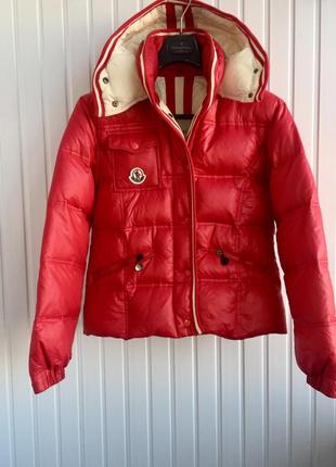 Оригинальный зимний пуховик moncler в отлично состоянии1 фото