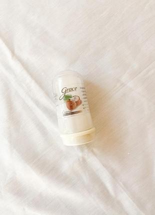 Дезодорант грейс кристал з екстрактом кокоса новий, в подарунок да нього іде маленька кокосова паста, таїланд