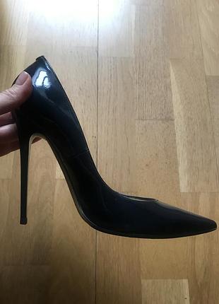 Туфлі класичні човники шкіра повністю бренд jimmy choo