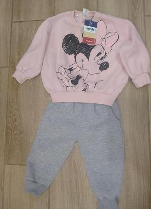 Костюмчик на дівчинку