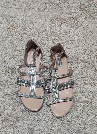 Женские босоножки,сандали primark.41-42 размер.