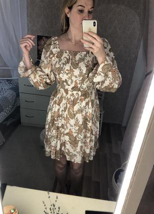 Сукня чарівна