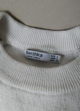 Класний трендовий світшот bershka з бахромою9 фото