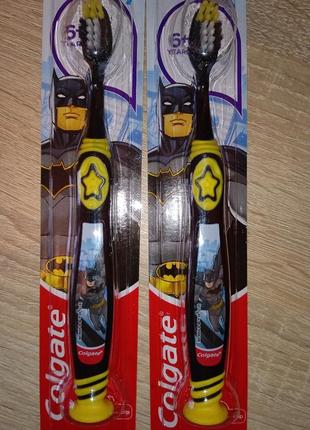 Дитяча зубна щітка colgate batman для дітей на 6+ років