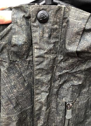 Продам курточку h&m 8