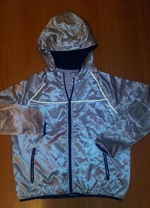 Стильна куртка-бомбер