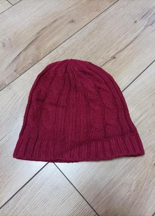 В'язана шапка