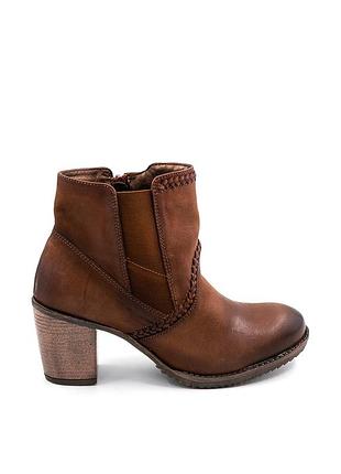 Кожаные демисезонные / осенние/ весенние/ ботинки на толстом каблуке 36-37  рaзмeр  marco bonelli 🇮🇹