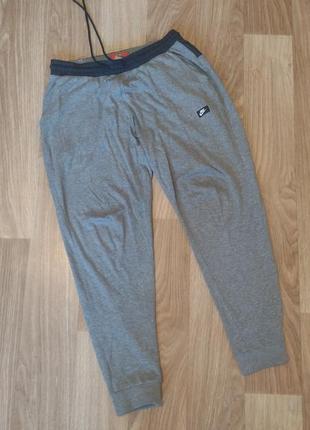 Спортивні штани nike modern
