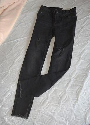 Джинси з високою талією