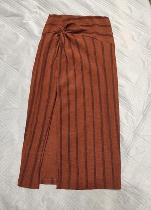 Спідпиуя в смужку