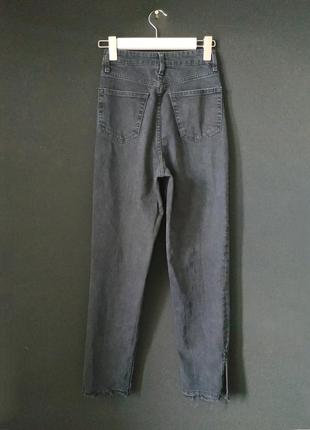 Прямые джинсы на болтах с разрезами по низу высокая посадка h&m straight high графит тёмно-серый необработанный низ dark greyрваныекотонстираныйджинс5 фото