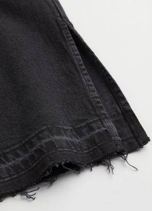 Прямые джинсы на болтах с разрезами по низу высокая посадка h&m straight high графит тёмно-серый необработанный низ dark greyрваныекотонстираныйджинс6 фото