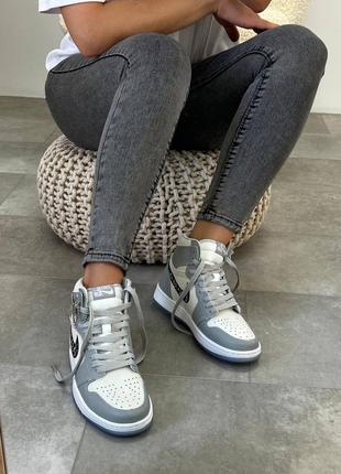 Жіночі кросівки nike air jordan high x dior gray2 фото