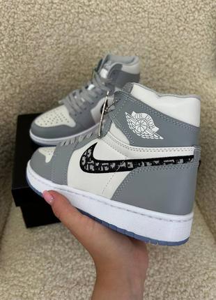 Жіночі кросівки nike air jordan high x dior gray5 фото