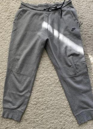 Спортивні штани nike tech fleece