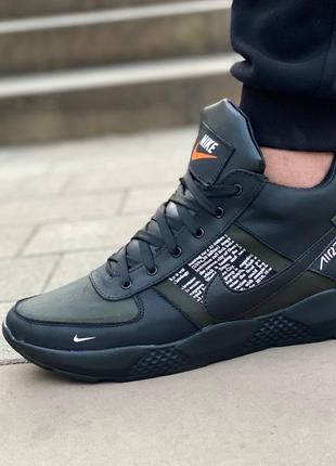 Шкіряні зимові теплі кросівки
nike air 270 black9 фото