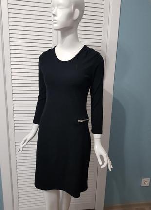 Базове якісне трикотажне плаття bijenkorf