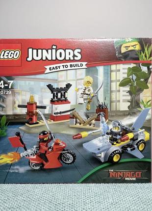 Конструктор lego juniors напад акули 108 деталей (10739)