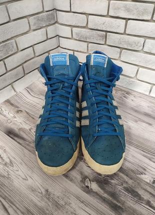 Шкіряні кросівки adidas, розмір 44